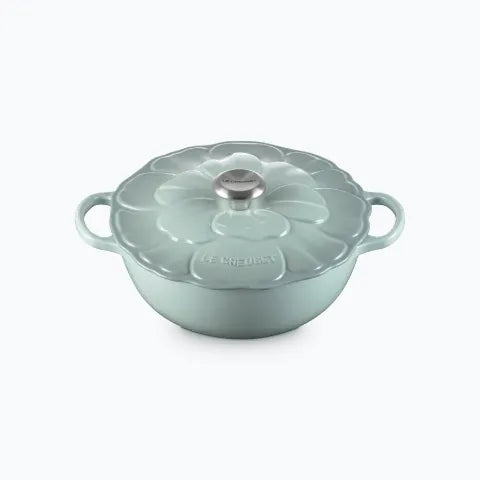 Petal soup pot in Sea Salt