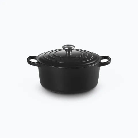 Round casserole in Satin Black