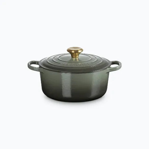 Round casserole in Thyme